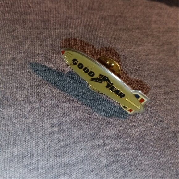Vintage Goodyear Blimp Lapel Hat Pin - Picture 3 of 3